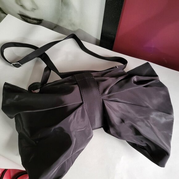 NWT BLACK BOWTIE CROSSBODY PURSE - Picture 3 of 8